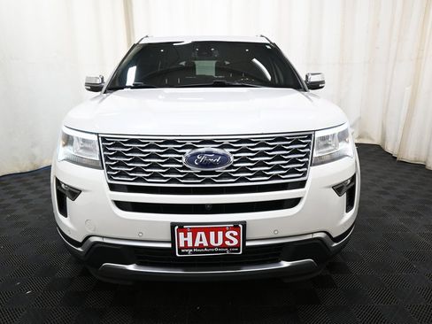 Used 2018 Ford Explorer Platinum image 2