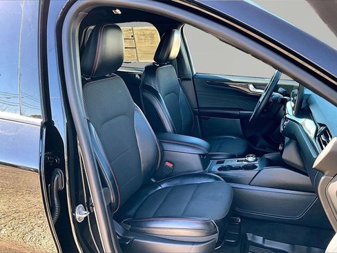 Certified 2023 Ford Escape ST-Line w/ Tech Pack #1 image 7