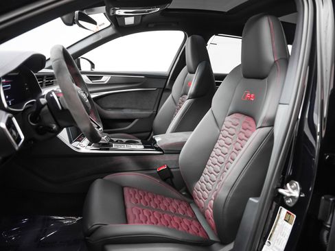 New 2025 Audi RS 6 performance image 8