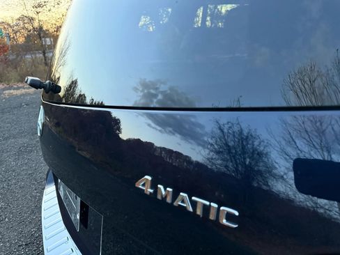 Used 2015 Mercedes-Benz GLK 350 4MATIC image 9