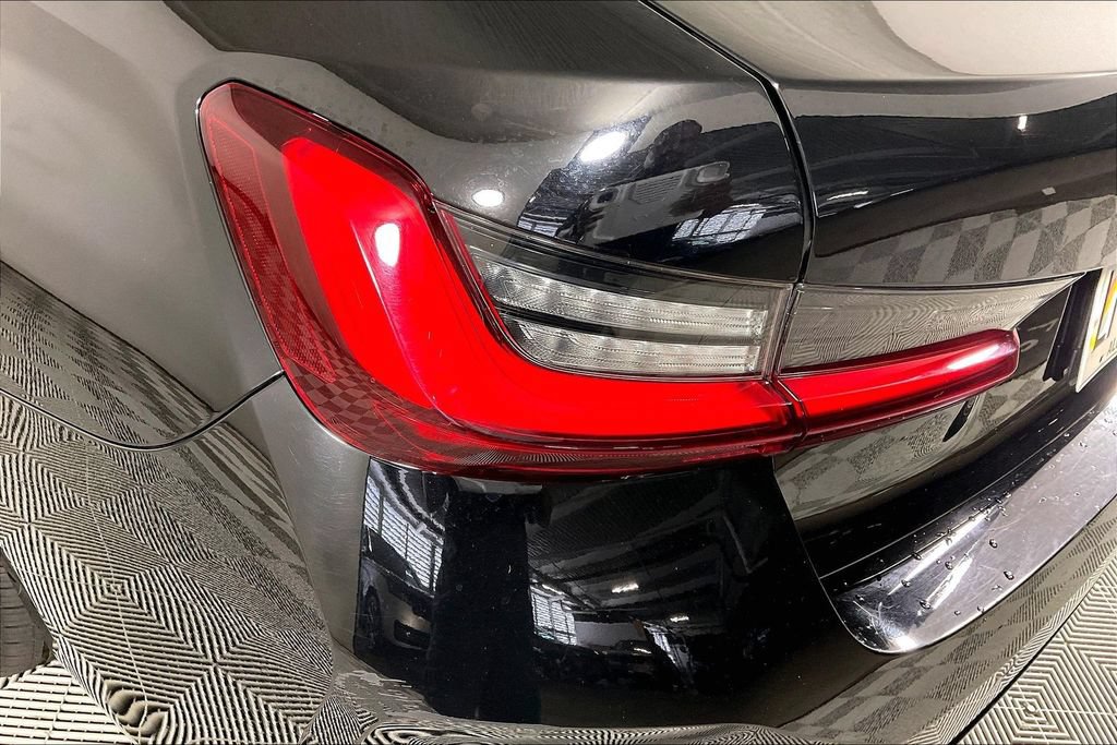 Used 2025 BMW 330i Sedan RWD image 28