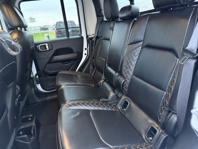 Used 2021 Jeep Gladiator Overland AWD/4WD image 25