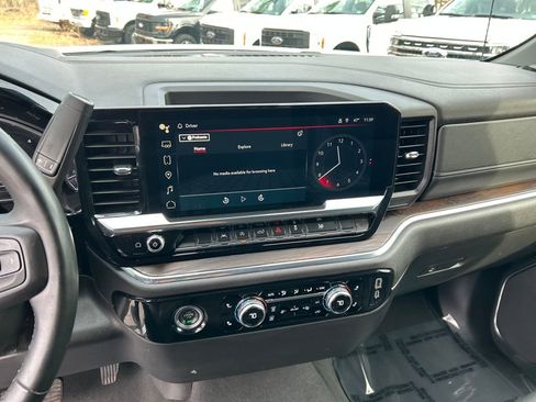 Used 2024 GMC Sierra 1500 SLT image 21