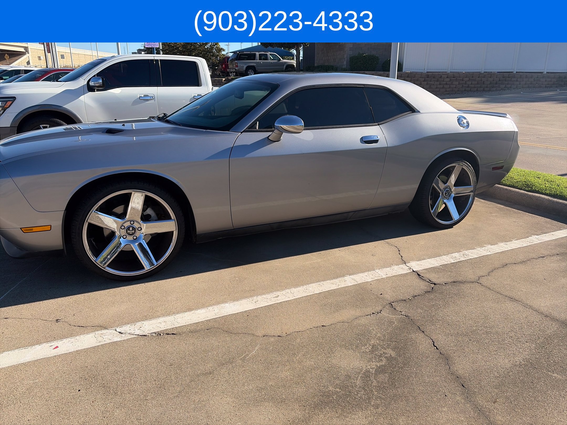 Used 2014 Dodge Challenger SXT w/ Super Sport Group (SS/T) RWD image 2