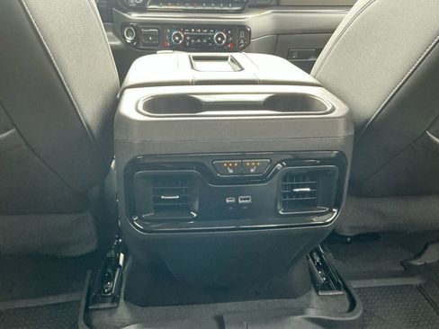 Used 2022 Chevrolet Silverado 1500 ZR2 image 19