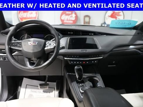 Used 2022 Cadillac XT4 Sport AWD/4WD image 2