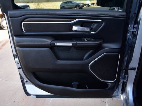 Used 2025 RAM 1500 Laramie image 25