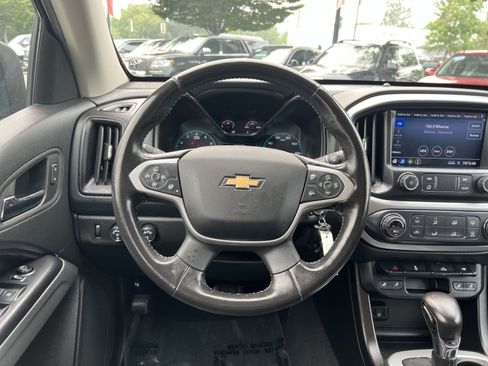 Used 2022 Chevrolet Colorado LT w/ Luxury Package AWD/4WD image 16