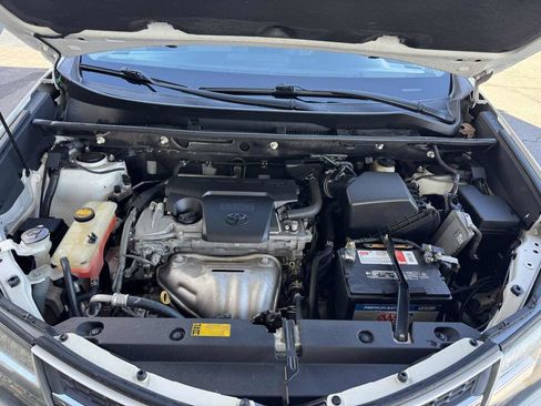 Used 2014 Toyota RAV4 LE image 13
