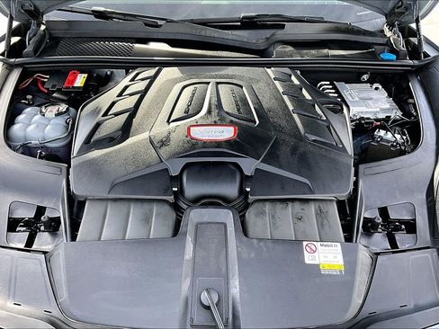Used 2023 Porsche Cayenne Turbo GT AWD/4WD image 28