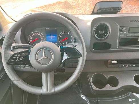 New 2026 Mercedes-Benz Sprinter 2500 image 9