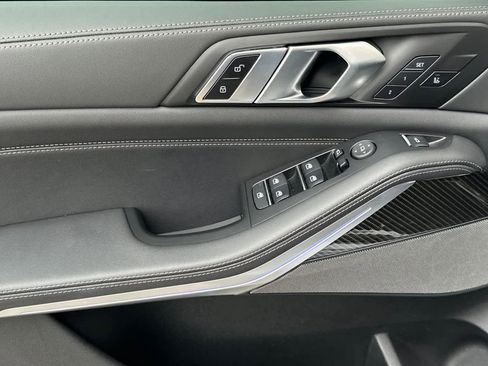 Used 2025 BMW X5 M60i w/ Executive Package image 12