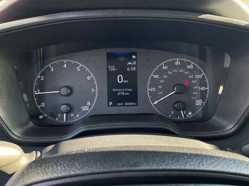 Used 2025 Toyota Corolla LE FWD image 38