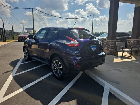Used 2017 Nissan Juke SV w/ Technology Package image 4