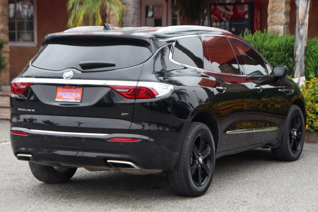 Used 2024 Buick Enclave Essence w/ Sport Touring Edition FWD image 11