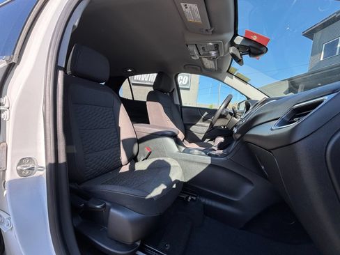 Used 2020 Chevrolet Equinox LT AWD/4WD image 17