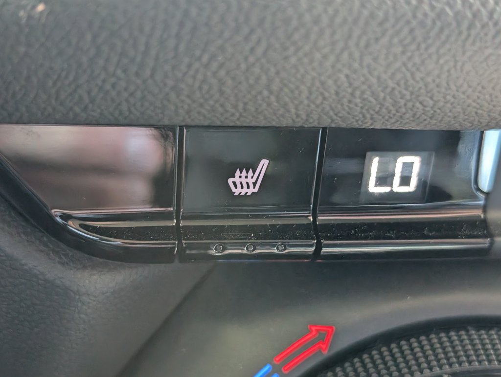 Used 2024 Chevrolet Blazer LT w/ Redline Edition FWD image 31