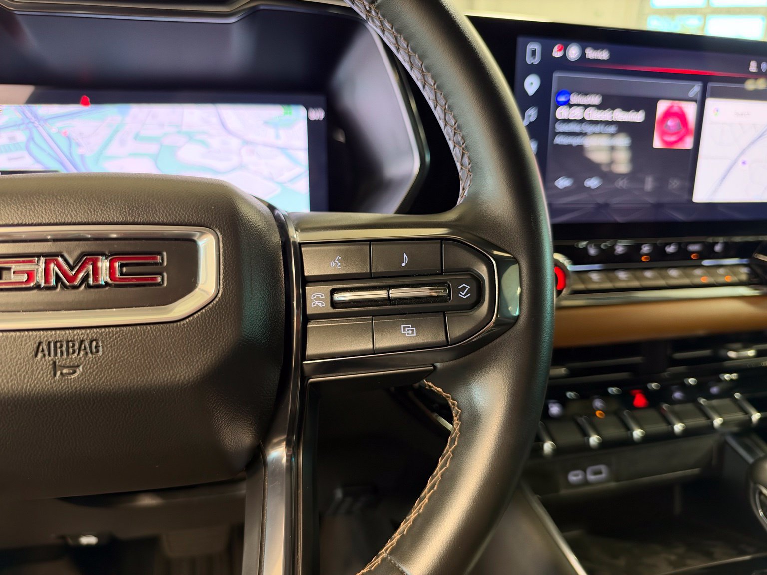 Used 2025 GMC Canyon AT4 AWD/4WD image 19