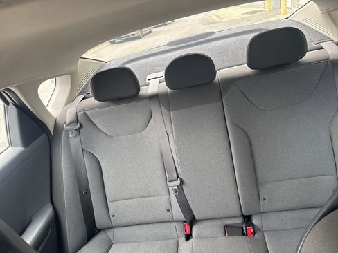 Used 2025 Kia K4 LXS image 24