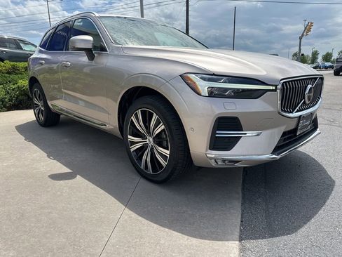 Certified 2023 Volvo XC60 B5 Plus w/ Climate Package AWD/4WD image 3