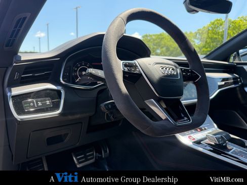 Used 2023 Audi RS 7 Sportback AWD/4WD image 16