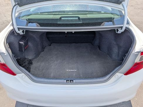 Used 2014 Toyota Camry SE FWD image 29