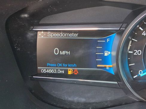 Used 2017 Ford Explorer XLT w/ Equipment Group 202A FWD image 13