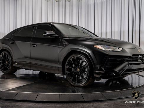 Used 2024 Lamborghini Urus S image 24