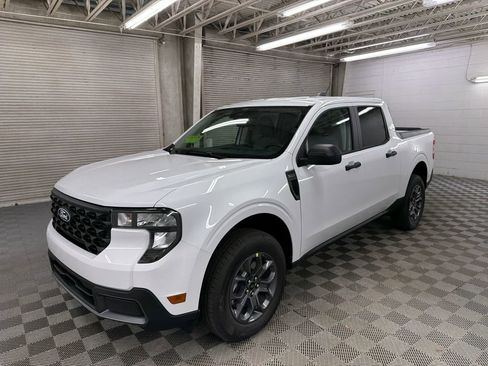 New 2026 Ford Maverick XLT image 13