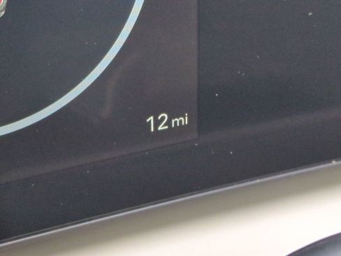 New 2026 Hyundai Tucson Limited image 37