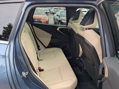 Used 2025 BMW X3 xDrive30i w/ Premium Package AWD/4WD image 5