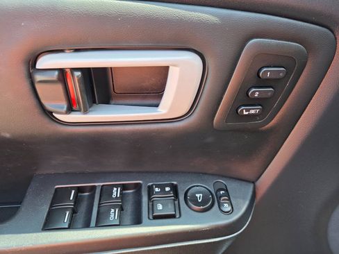 Used 2015 Honda Pilot Touring image 17