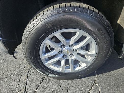 Used 2021 Chevrolet Silverado 1500 LT w/ Z71 Off-Road Package image 29