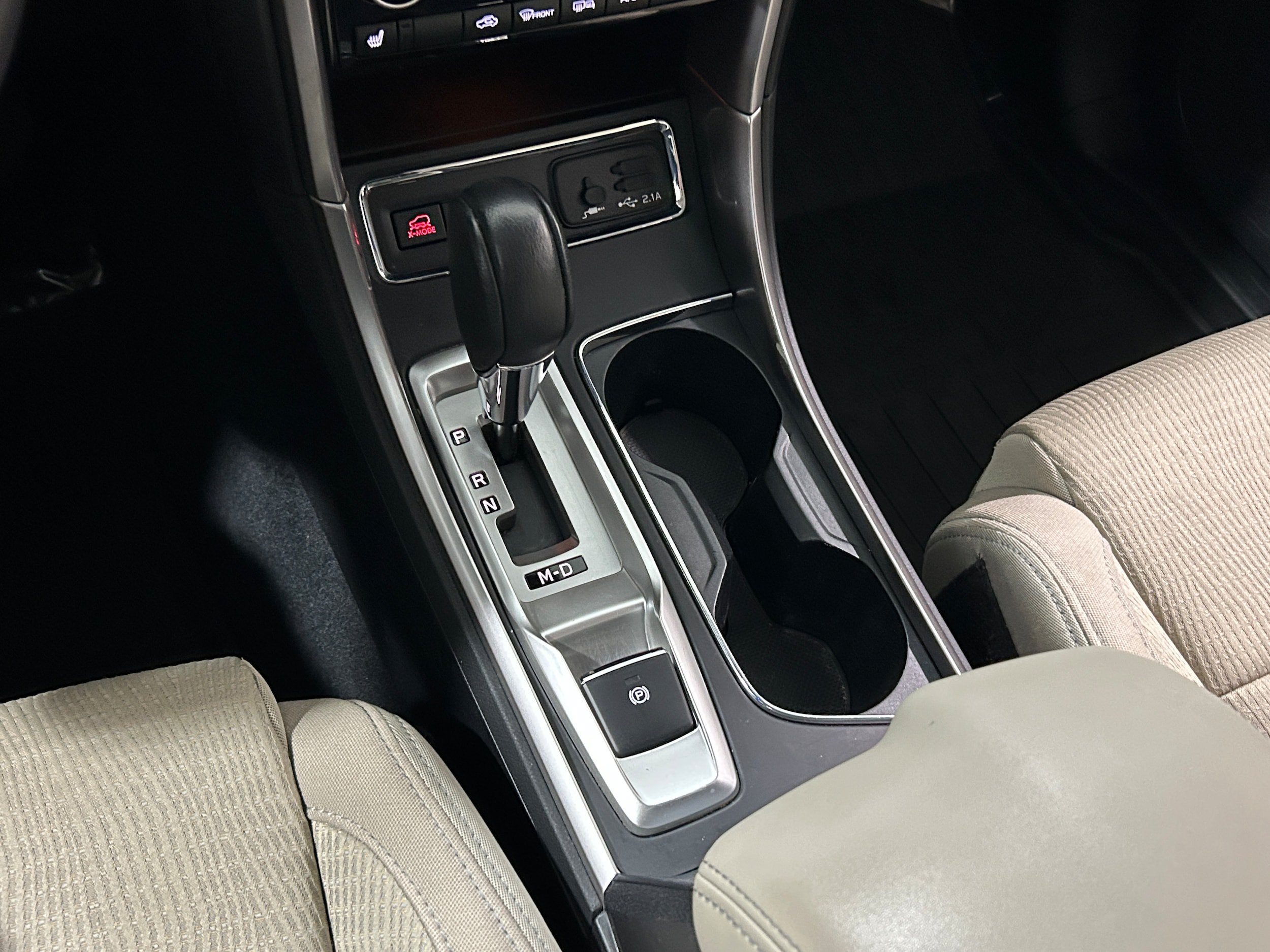 Used 2020 Subaru Ascent Premium w/ Convenience Package AWD/4WD image 10