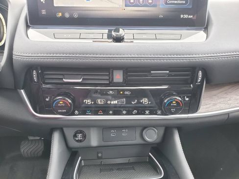 New 2026 Nissan Rogue Platinum w/ Platinum Premium Package AWD/4WD image 25