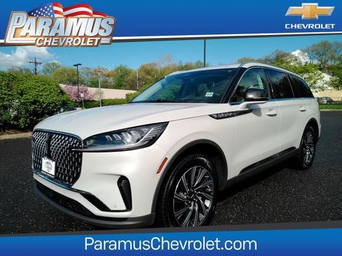 Used 2025 Lincoln Aviator AWD w/ Equipment Group 101A image 1