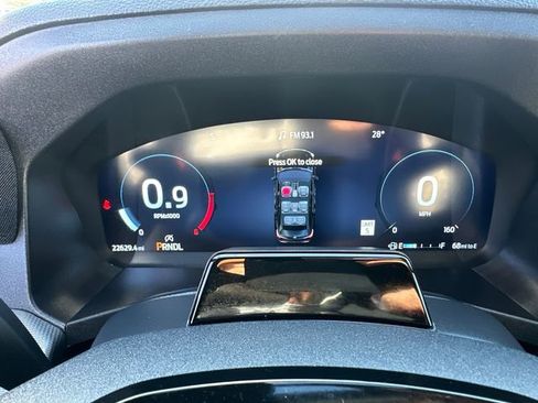 Used 2025 Ford Explorer ST-Line w/ ST-Line Street Pack image 25