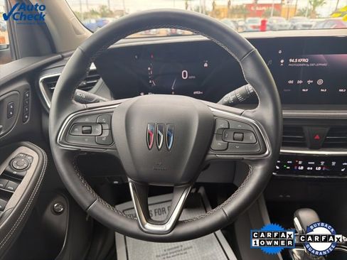 Used 2025 Buick Encore GX Avenir w/ Avenir Technology Package image 27