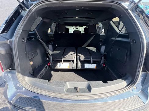 Used 2018 Ford Explorer XLT AWD/4WD image 19