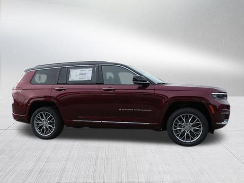 New 2025 Jeep Grand Cherokee L Summit image 2