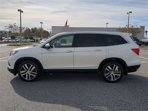 Used 2016 Honda Pilot Touring image 7
