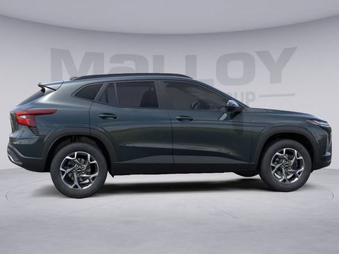 New 2026 Chevrolet Trax LT FWD image 6