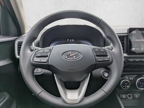 New 2025 Hyundai Venue SEL image 11