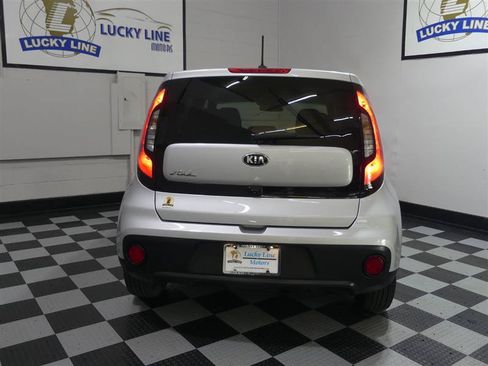 Used 2018 Kia Soul w/ Convenience Package FWD image 8
