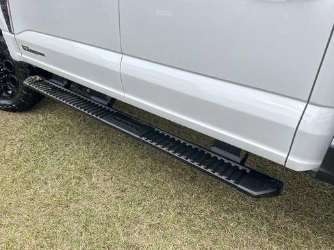 Certified 2025 Ford F250 XLT w/ FX4 Off-Road Package image 15