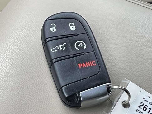 Used 2020 Jeep Grand Cherokee Limited AWD/4WD image 37