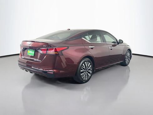 Used 2023 Nissan Altima 2.5 SV FWD image 10