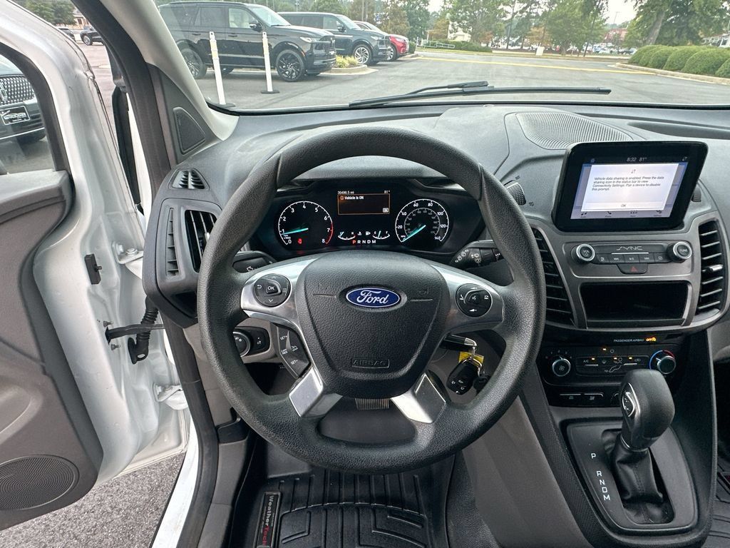 Used 2020 Ford Transit Connect XL FWD image 18