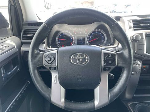 Used 2016 Toyota 4Runner SR5 RWD image 11