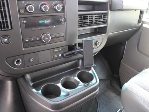 Used 2014 GMC Savana 1500 LT w/ LT Preferred Equipment Group RWD image 24